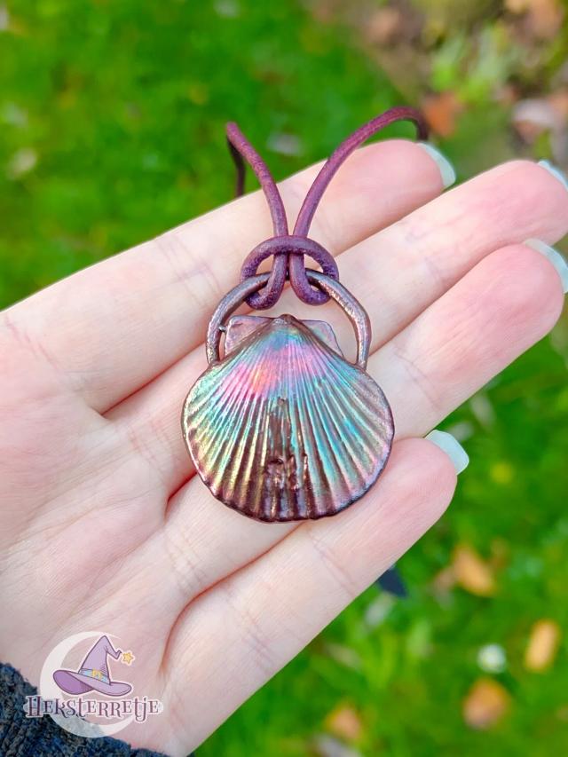 Verkoperde wijde mantel ketting